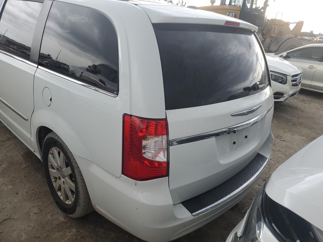 2C4RC1BG1GR253973 2016 Chrysler Town & Country Touring