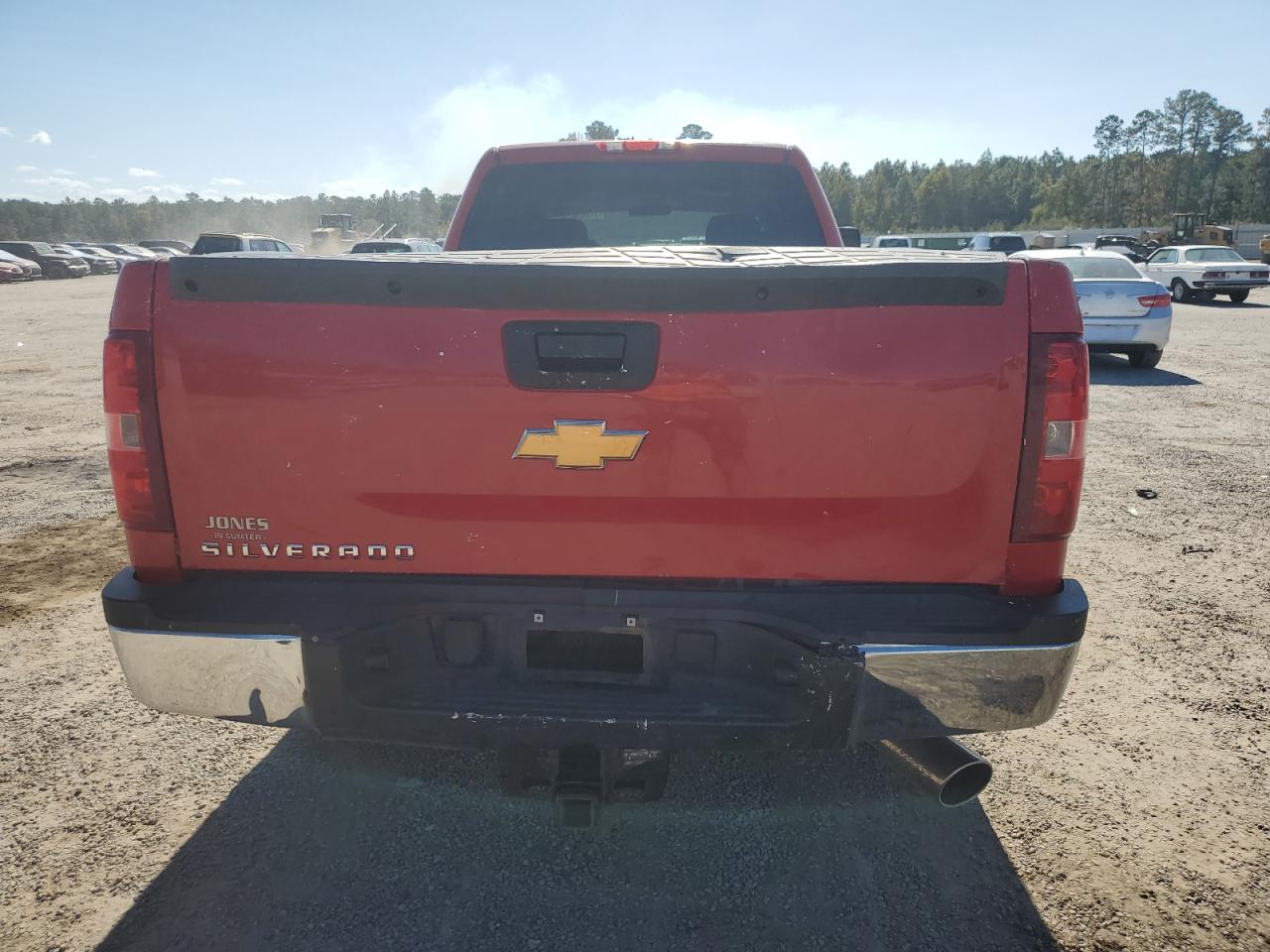 2013 Chevrolet Silverado - Image 6
