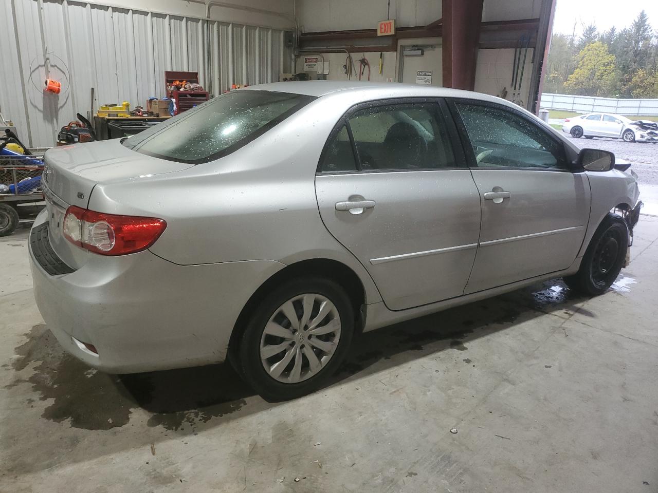 VIN 2T1BU4EE5DC023357 2013 TOYOTA COROLLA no.3