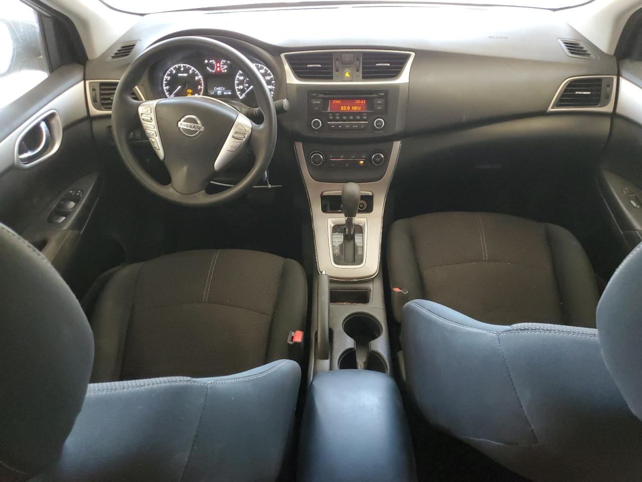 2015 Nissan Sentra - Image 8