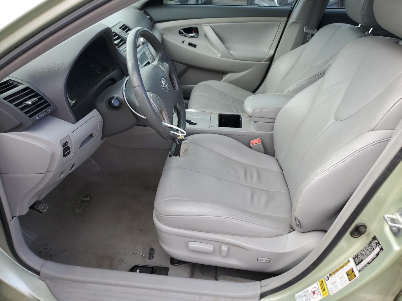 2009 Toyota Camry - Image 7