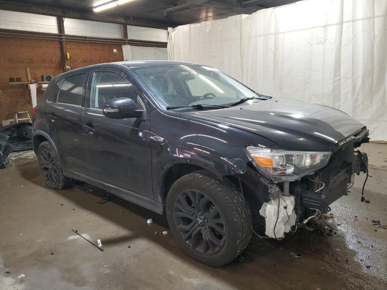 2018 Mitsubishi Outlander - Image 4