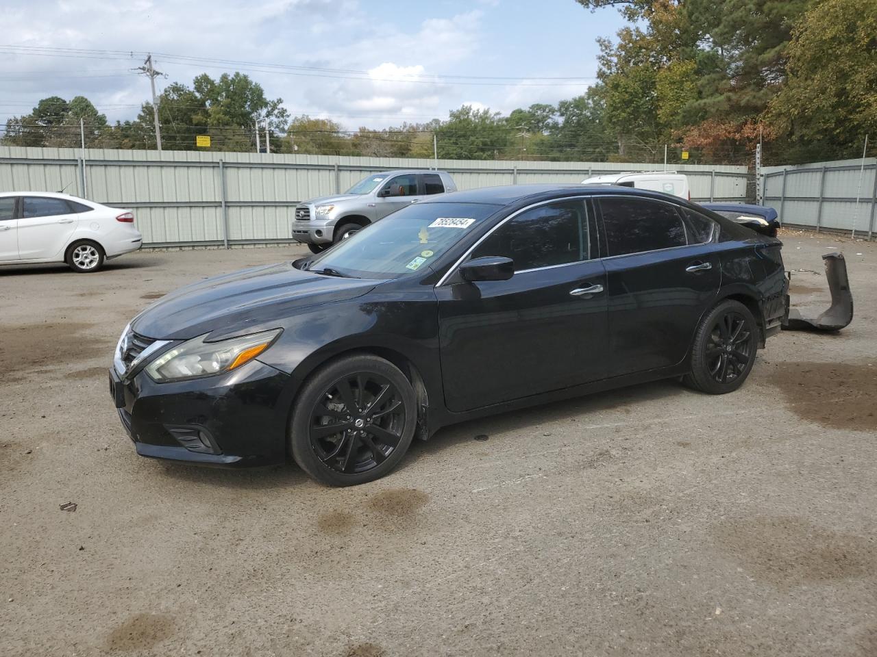 2017 Nissan Altima - Image 1
