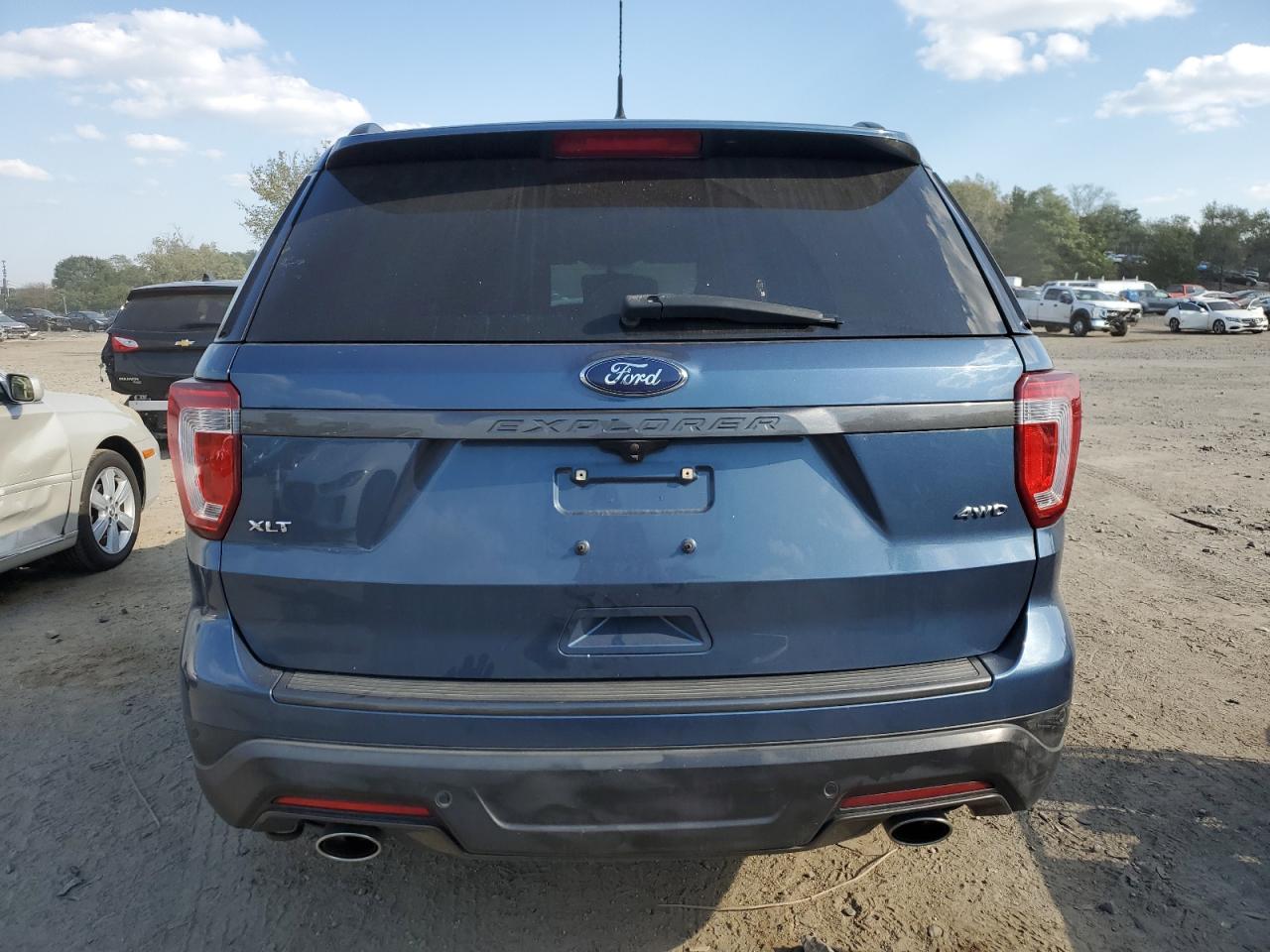 1FM5K8D8XJGA61763 2018 Ford Explorer Xlt