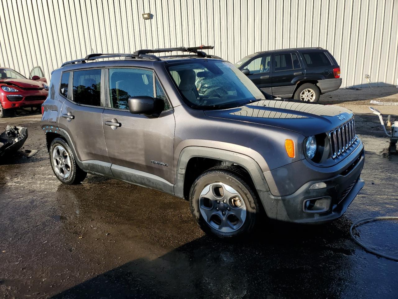 2018 Jeep Renegade - Image 4