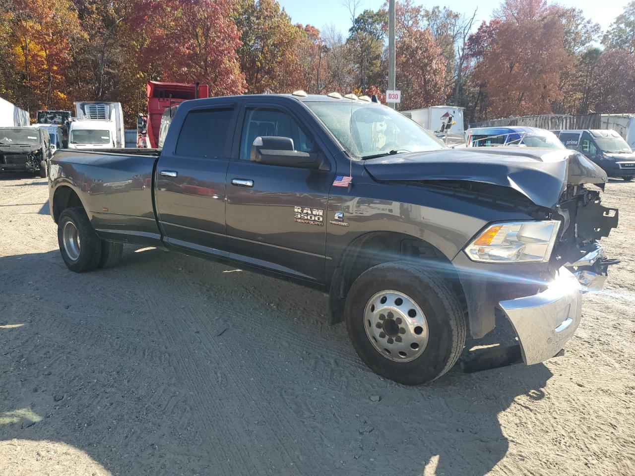 2017 RAM 3500 - Image 4