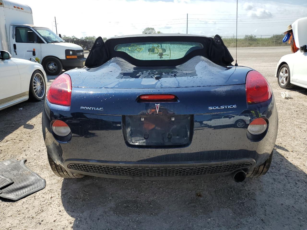 2007 Pontiac Solstice VIN: 1G2MB35B57Y111084 Lot: 73827114