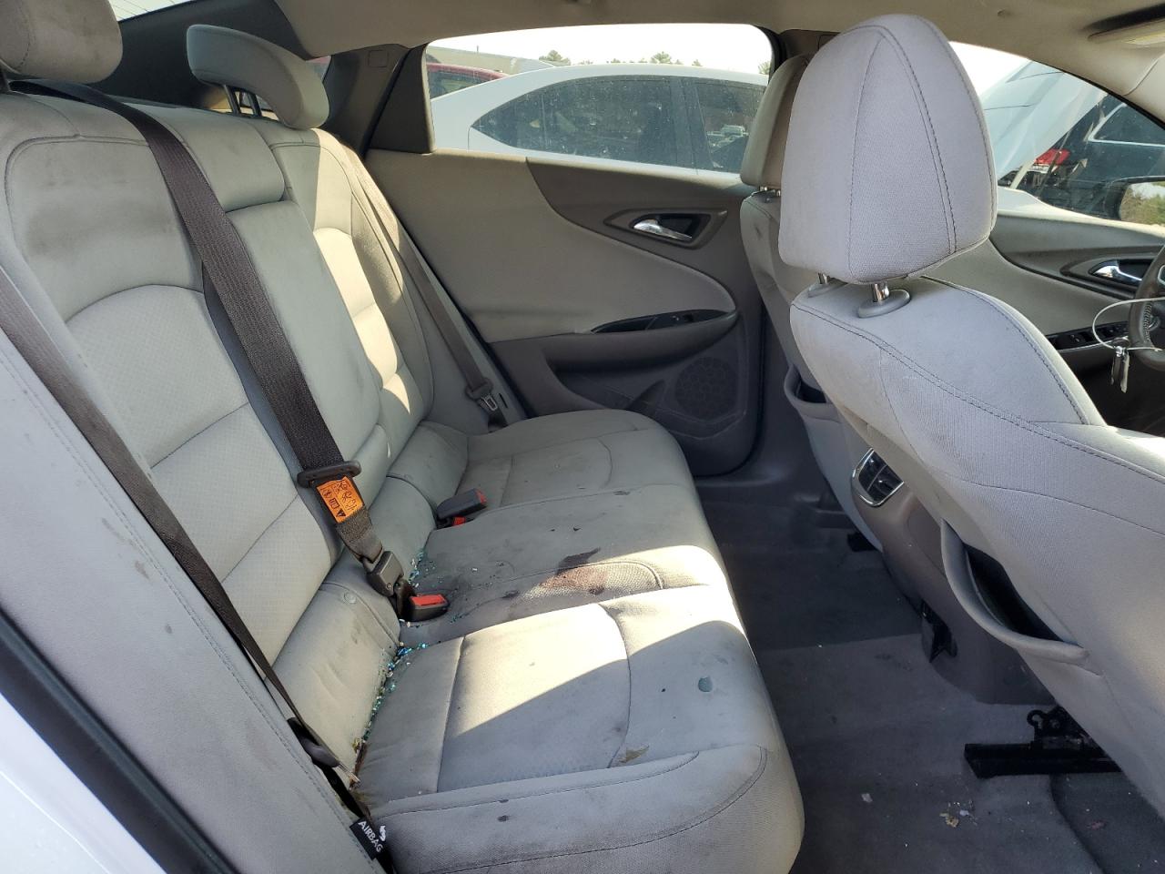 2018 Chevrolet Malibu - Image 10