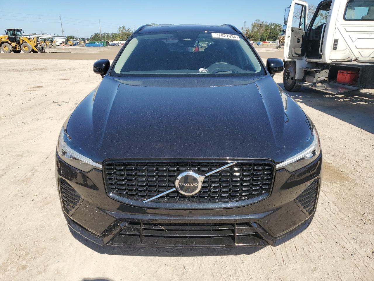 2023 Volvo XC60 - Image 5