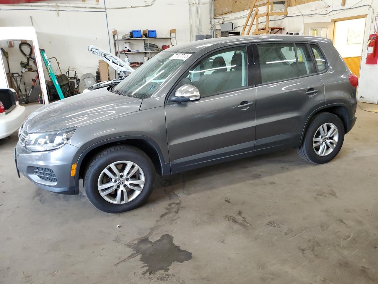 2012 Volkswagen Tiguan S VIN: WVGBV7AX5CW000815 Lot: 77117714