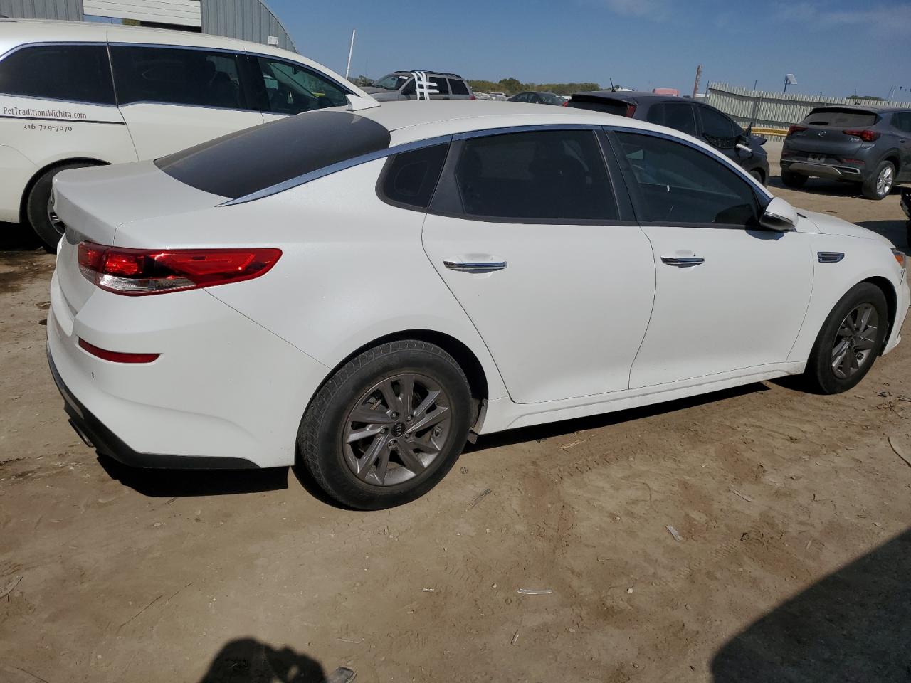 2020 Kia Optima - Image 3