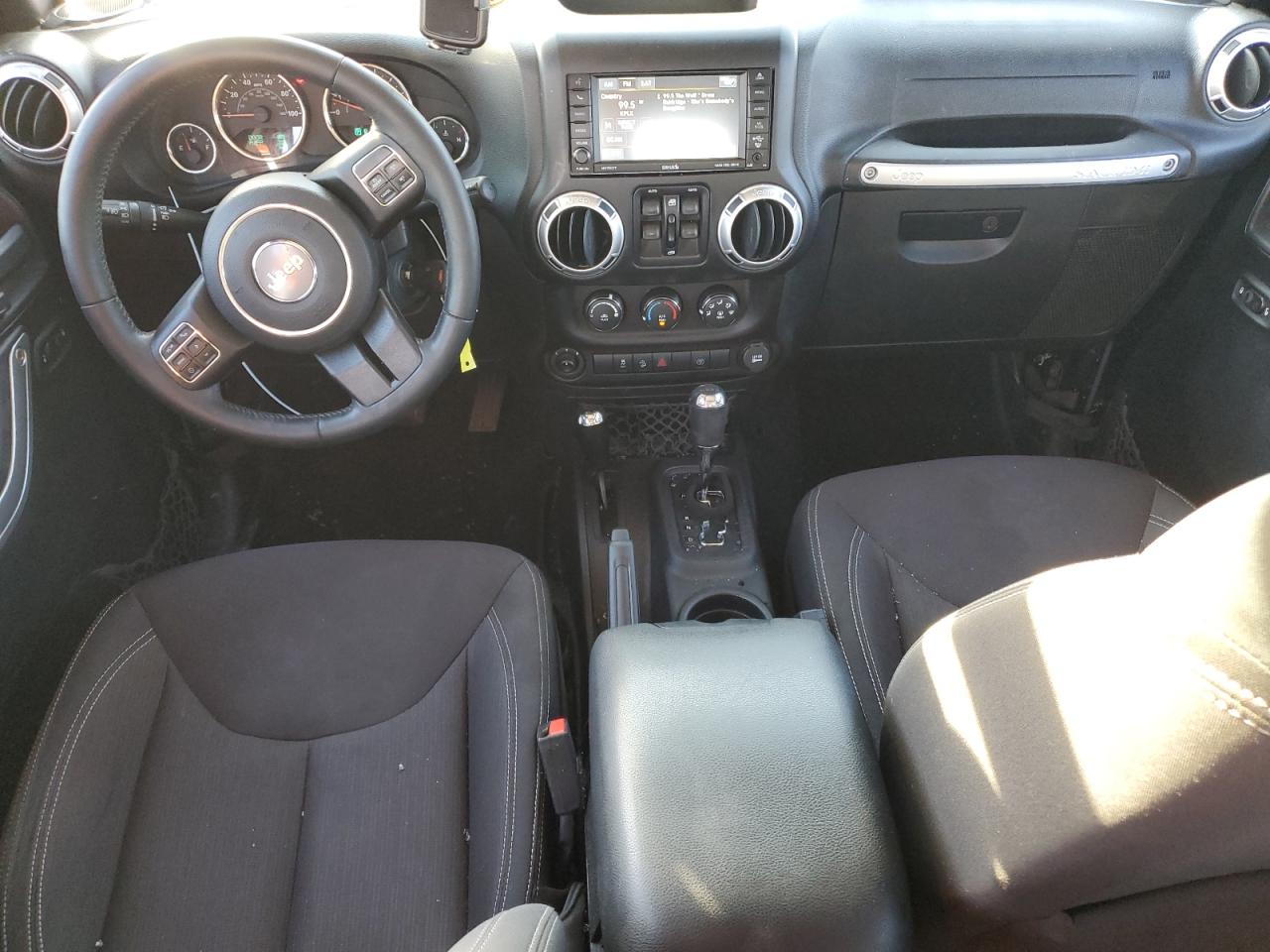 2015 Jeep Wrangler - Image 8