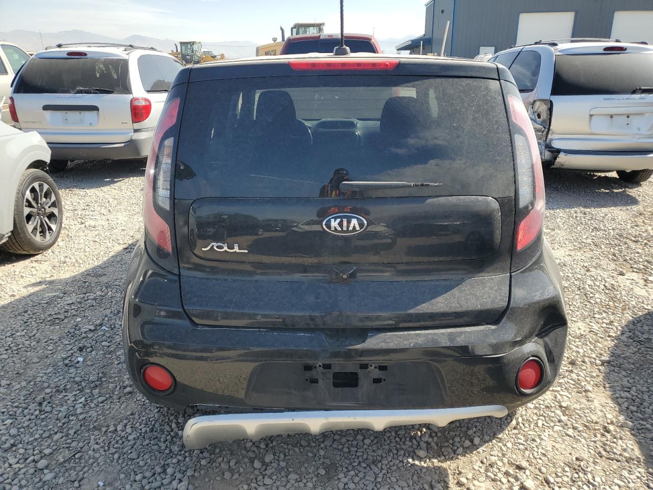 2018 Kia Soul + VIN: KNDJP3A52J7543841 Lot: 75040794