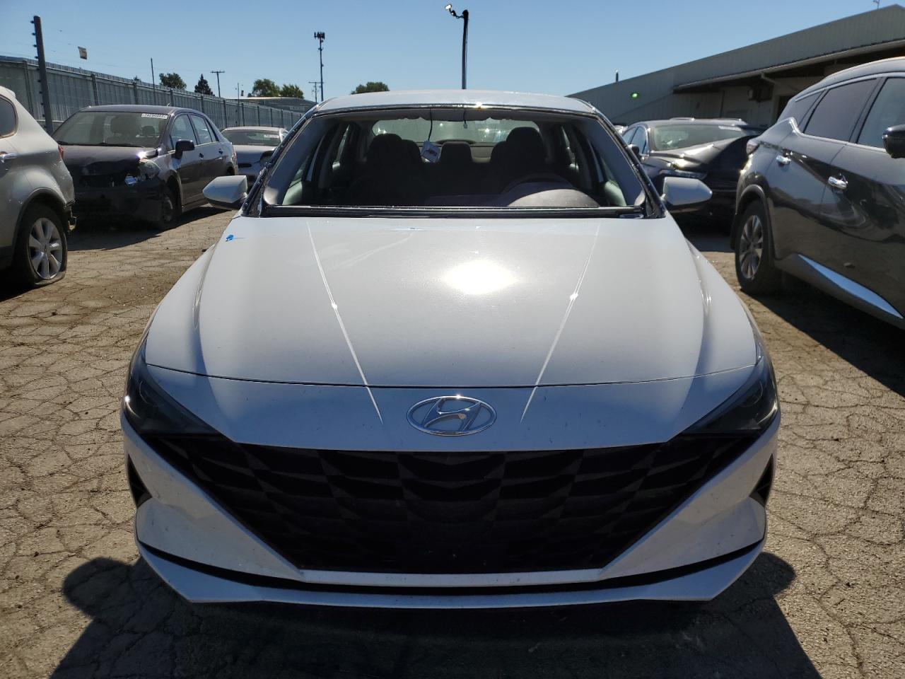 2021 Hyundai Elantra - Image 5