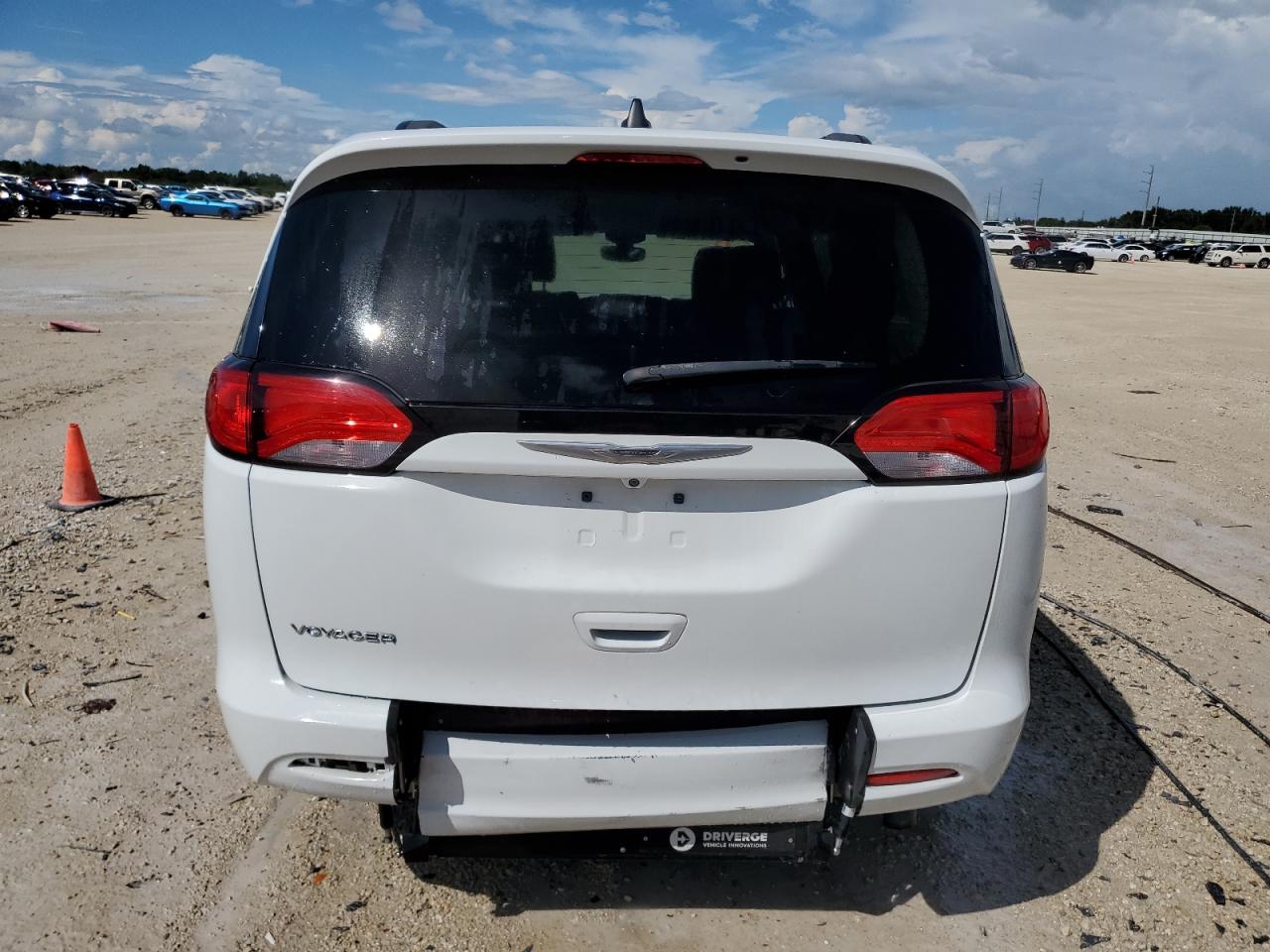 2021 Chrysler Voyager Lxi VIN: 2C4RC1DG2MR541820 Lot: 74053754