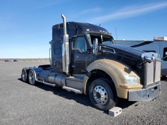 2021 Kenworth Construction T880