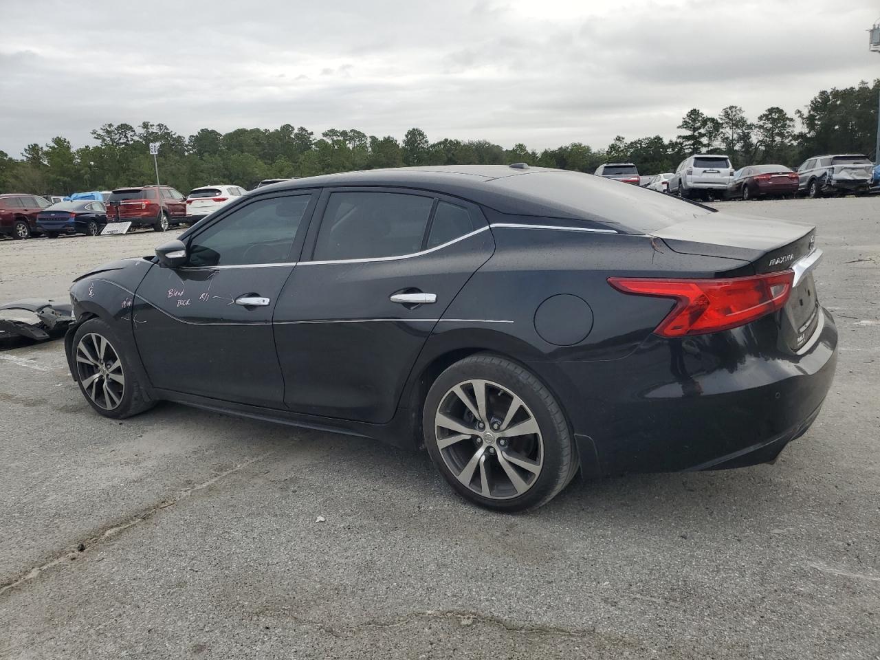 2017 Nissan Maxima - Image 2