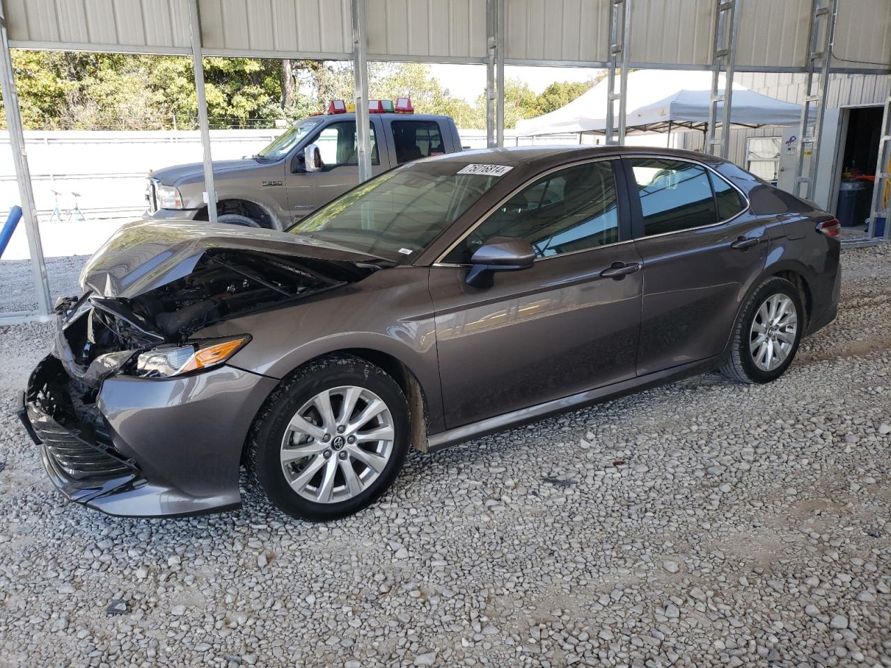 4T1B11HK0JU508721 2018 TOYOTA CAMRY - Image 1