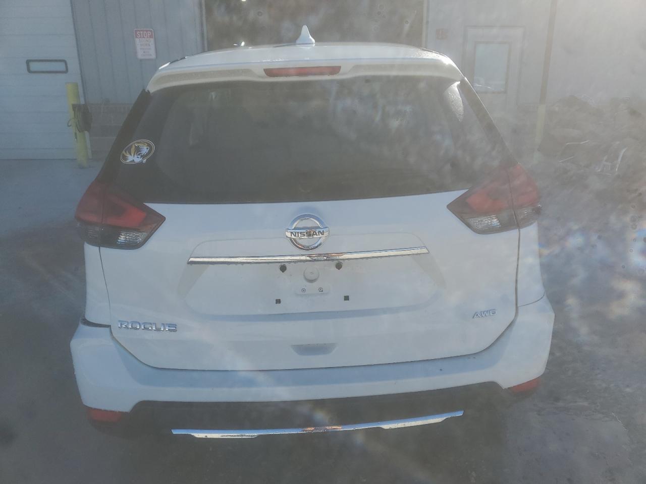 JN8AT2MV4HW007690 2017 Nissan Rogue S