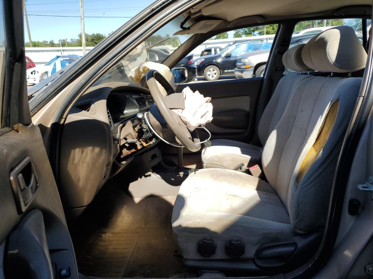 1995 Toyota Camry Le VIN: 4T1SK12E5SU579852 Lot: 47074865