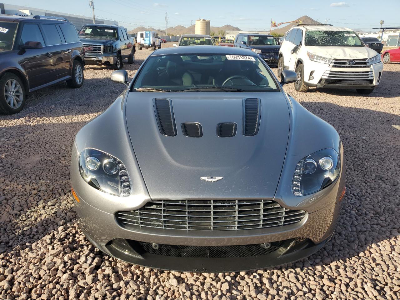 2011 Aston Martin Vantage - Image 5