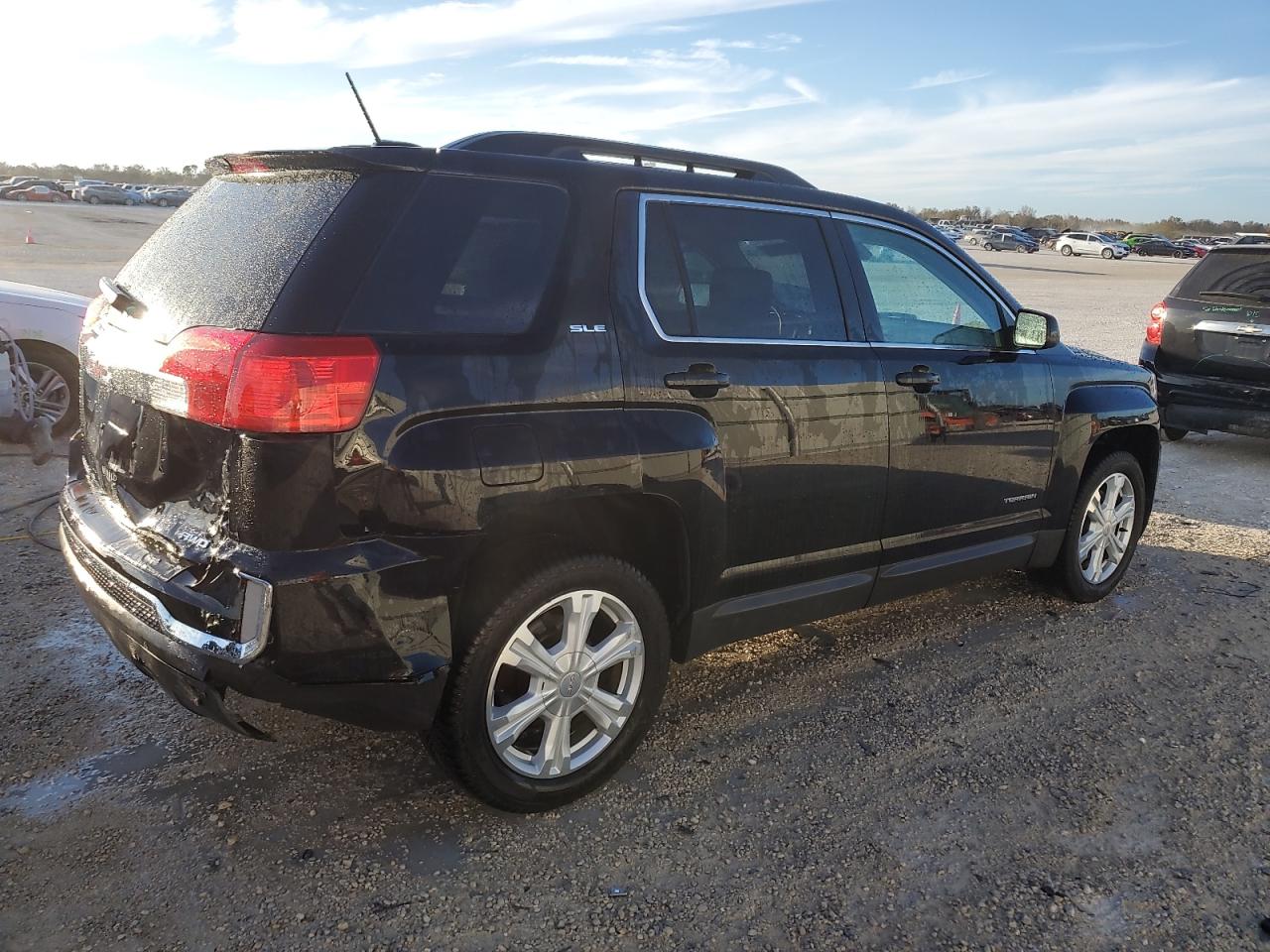 2017 GMC Terrain - Image 3