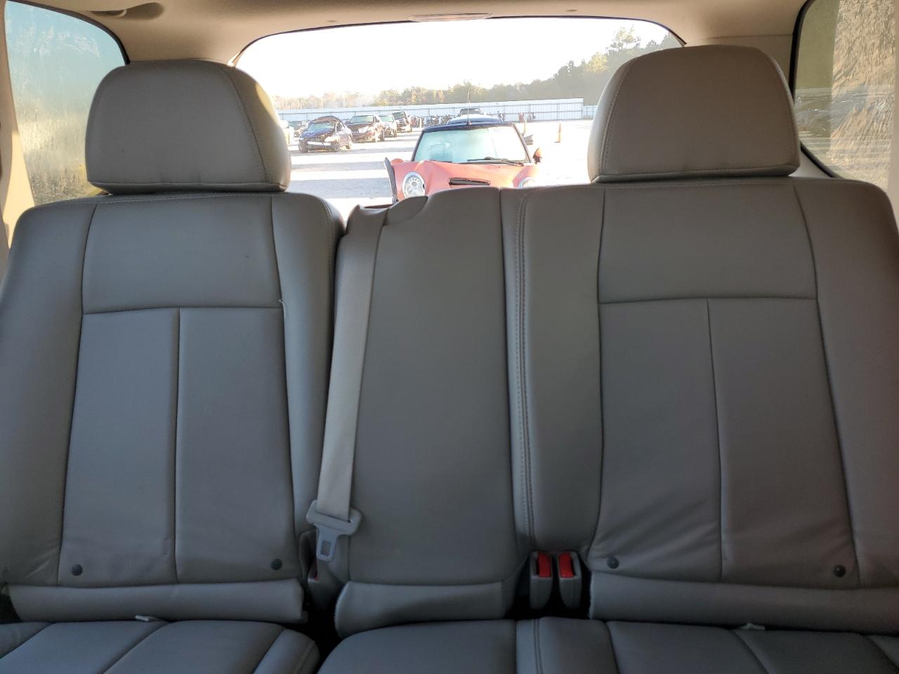 2009 GMC Envoy - Image 10
