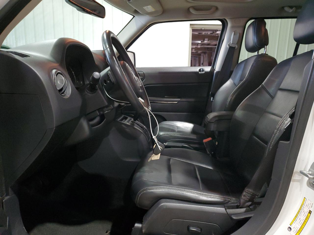 2015 Jeep Liberty (Patriot) - Image 7