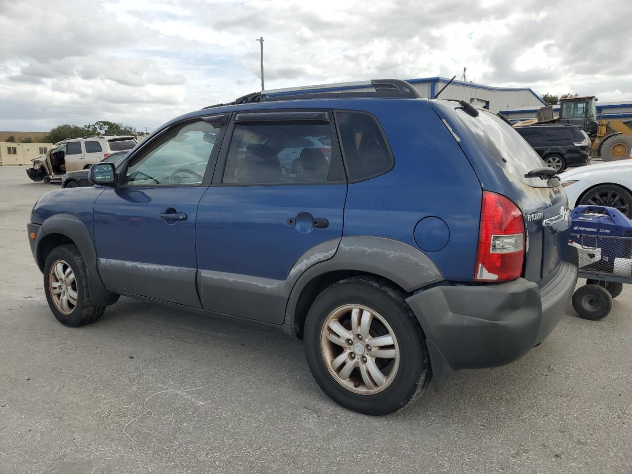 2006 Hyundai Tucson - Image 2