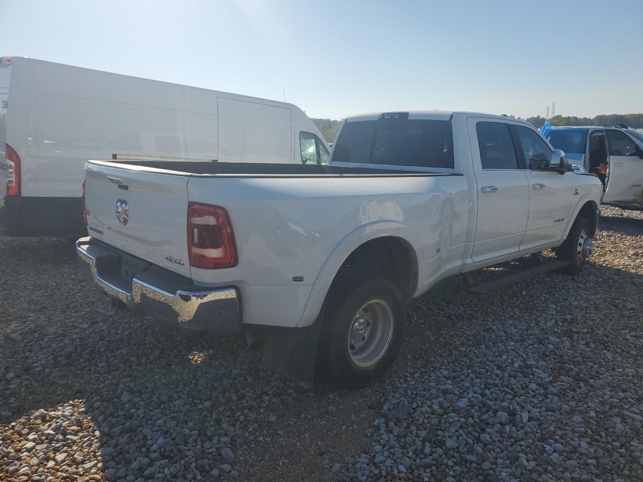 2022 RAM 3500 - Image 3