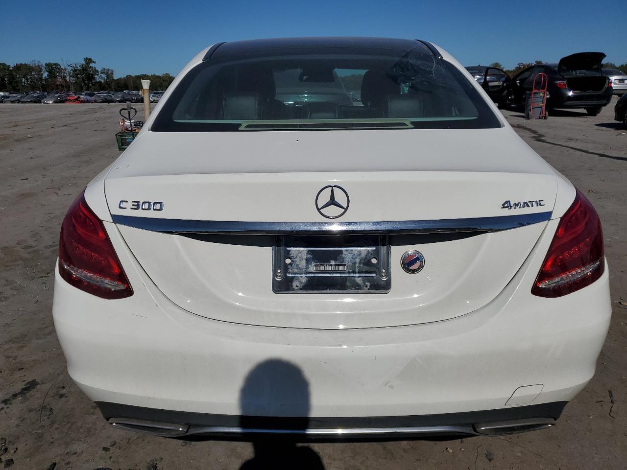 2015 Mercedes-Benz C 300 4Matic VIN: 55SWF4KB4FU000591 Lot: 76315084