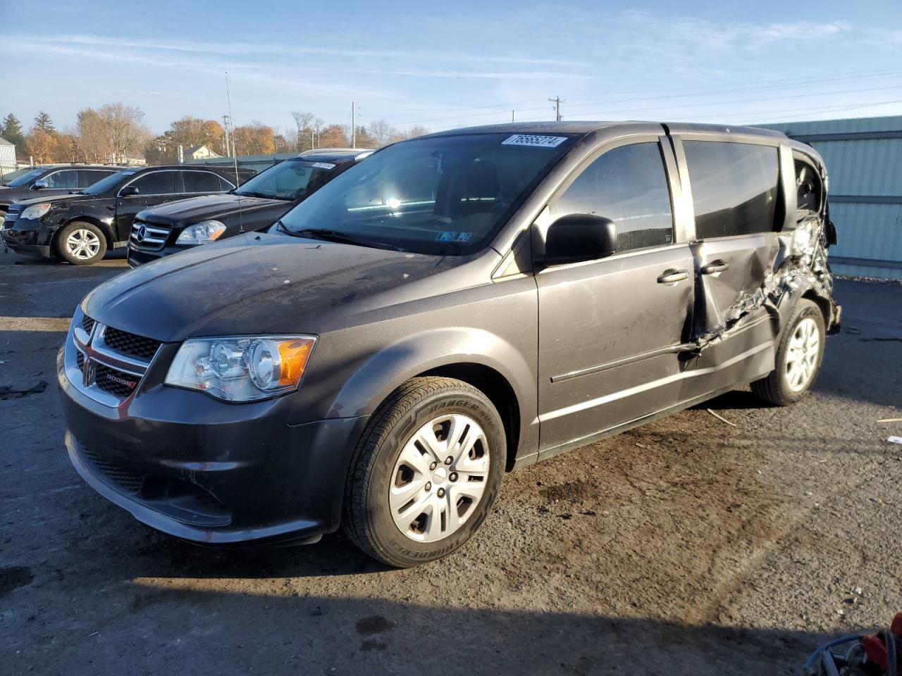 2015 Dodge Caravan - Image 1