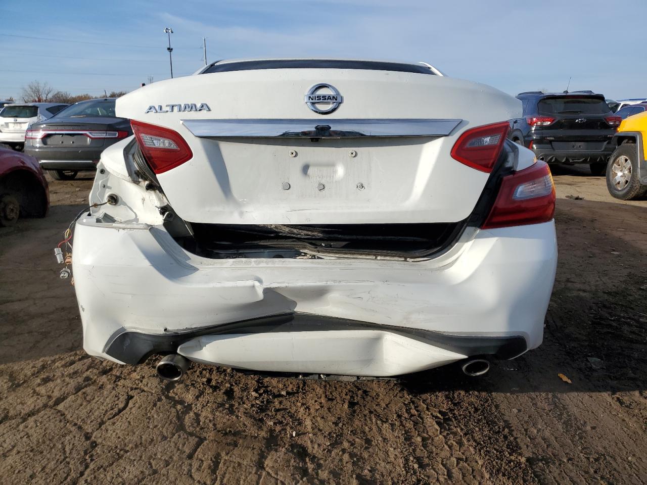 2018 Nissan Altima - Image 6