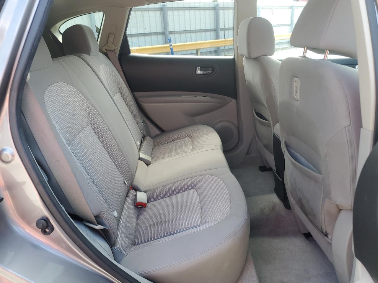 2013 Nissan Rogue - Image 12