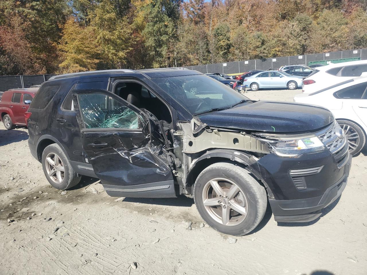 2019 Ford Explorer - Image 4