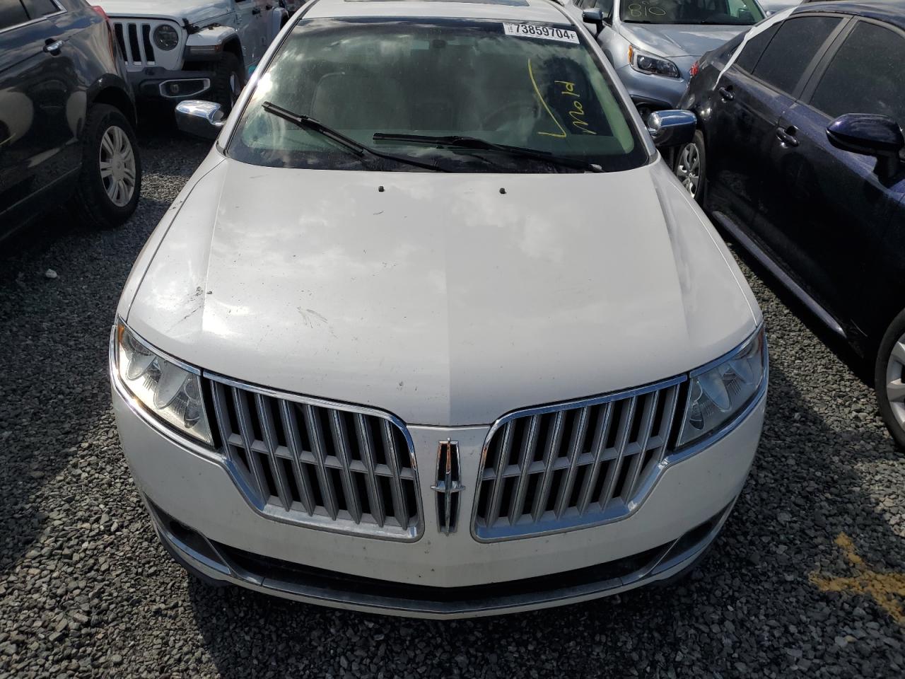 2012 Lincoln MKZ - Image 5