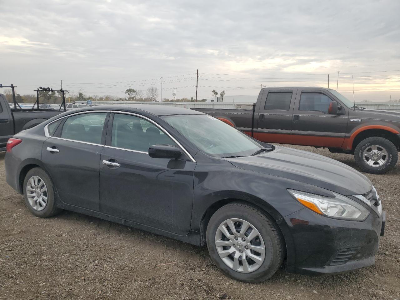 2016 Nissan Altima - Image 4