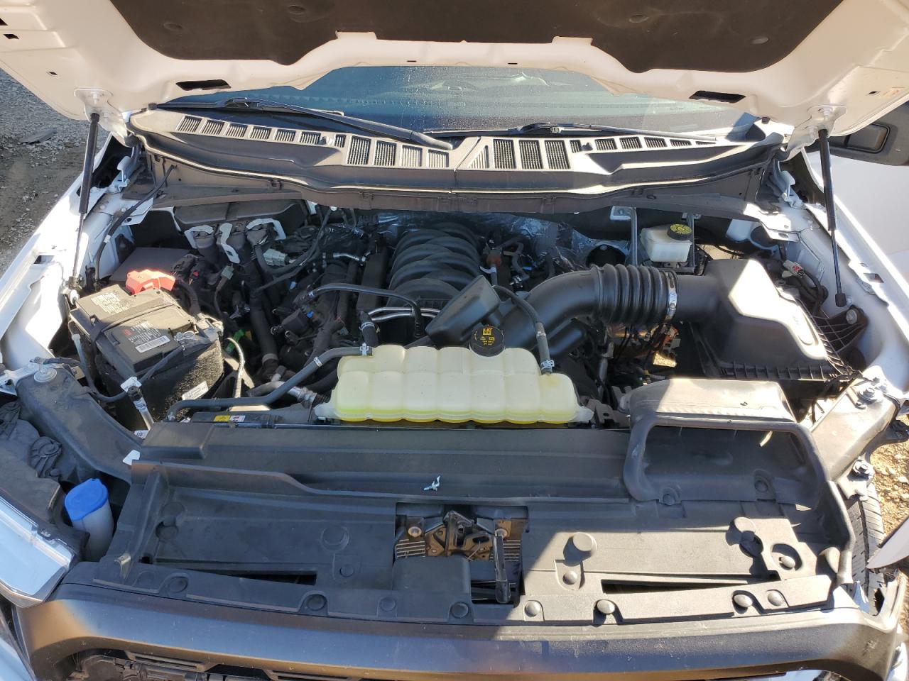 2022 Ford F-150 - Image 11