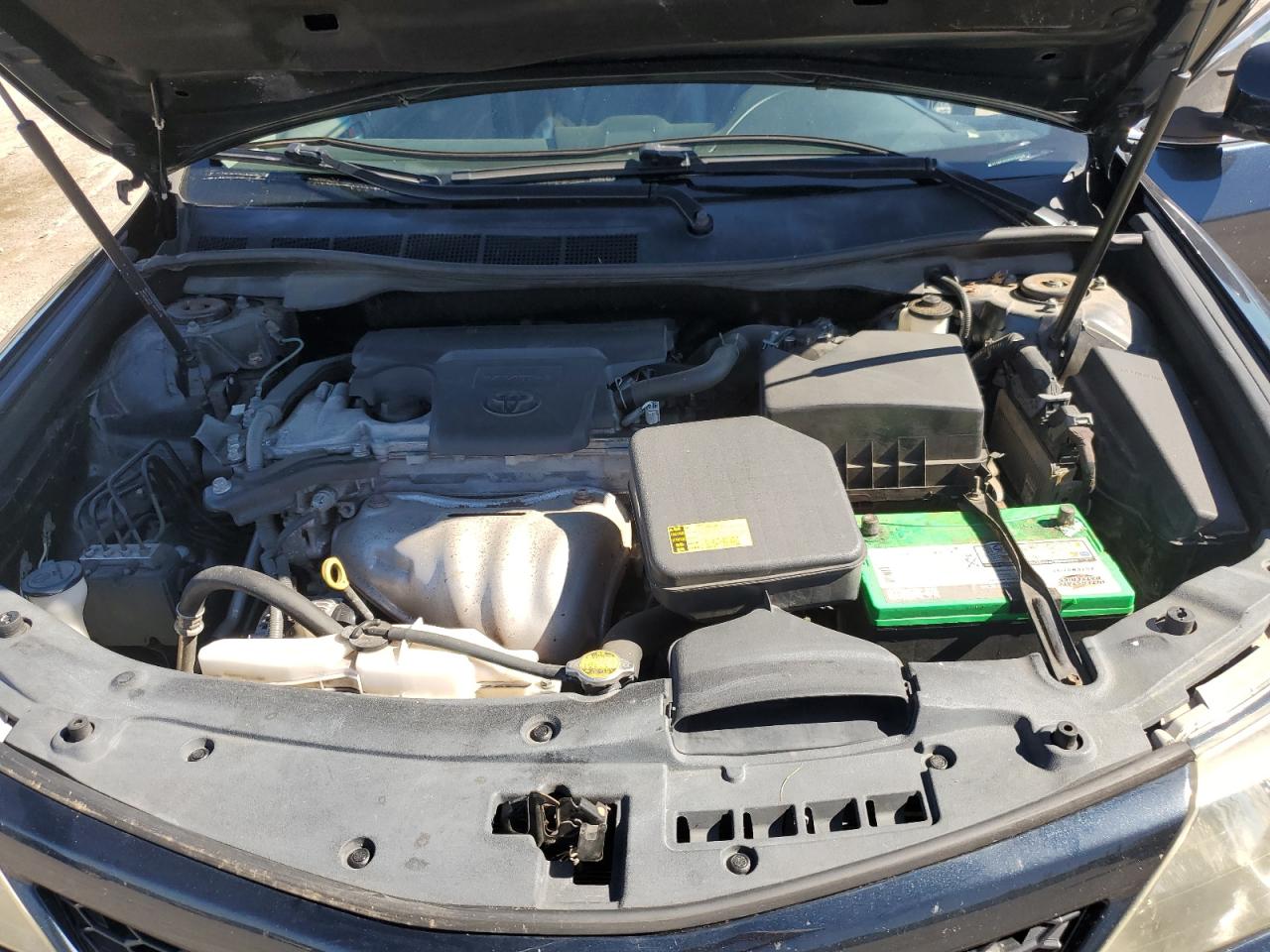 2012 Toyota Camry - Image 11