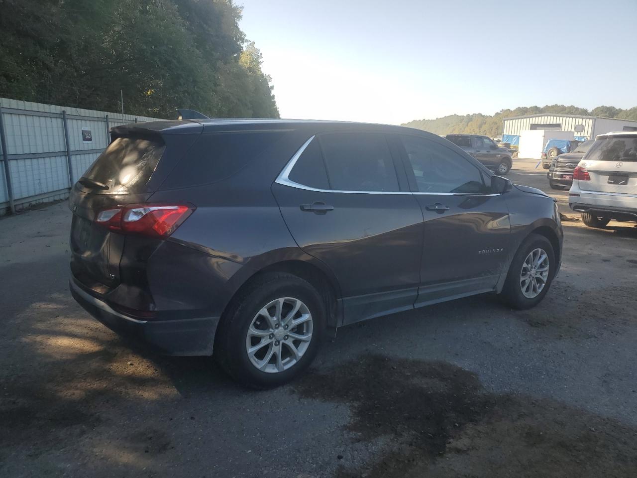 2020 Chevrolet Equinox - Image 3