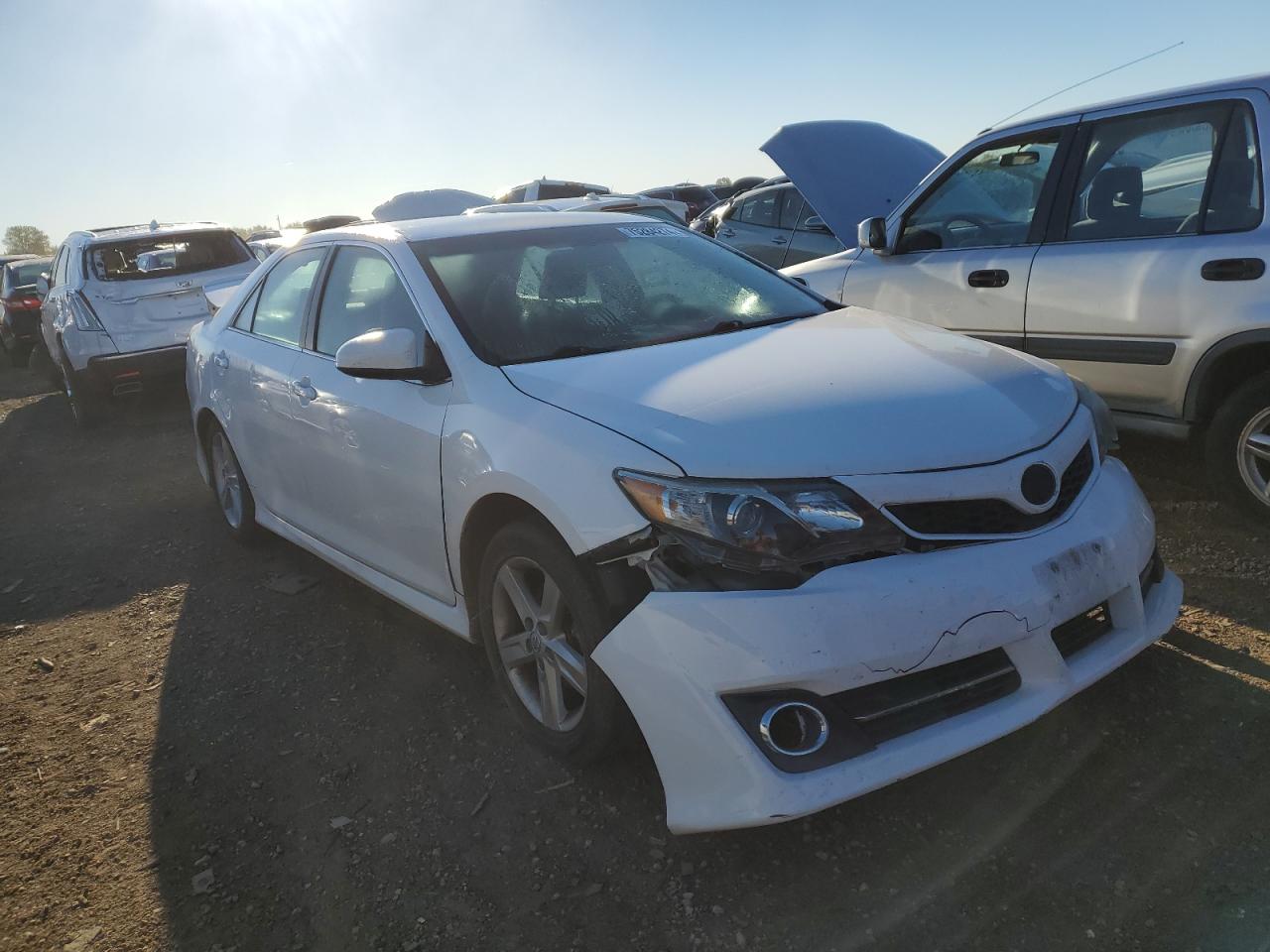 2014 Toyota Camry - Image 4
