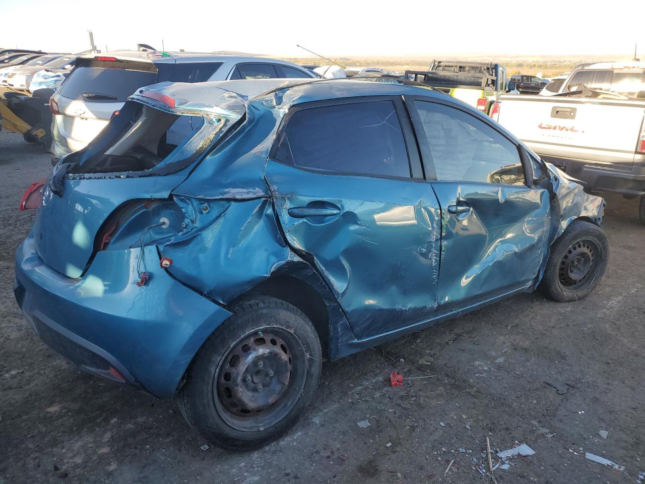 2012 Mazda 2 - Image 3