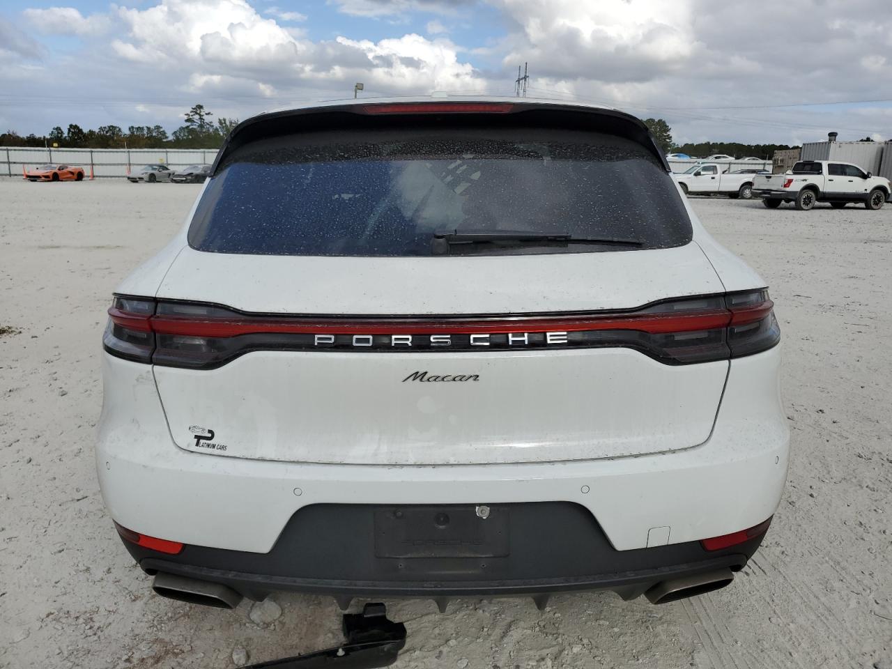 2020 Porsche Macan - Image 6