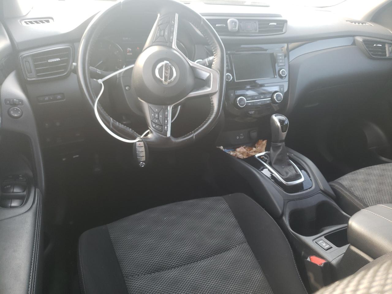 2019 Nissan Rogue - Image 8