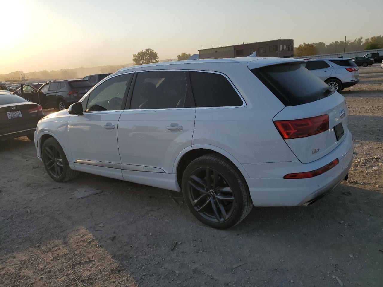 WA1VAAF71JD052545 2018 AUDI Q7 - Image 2