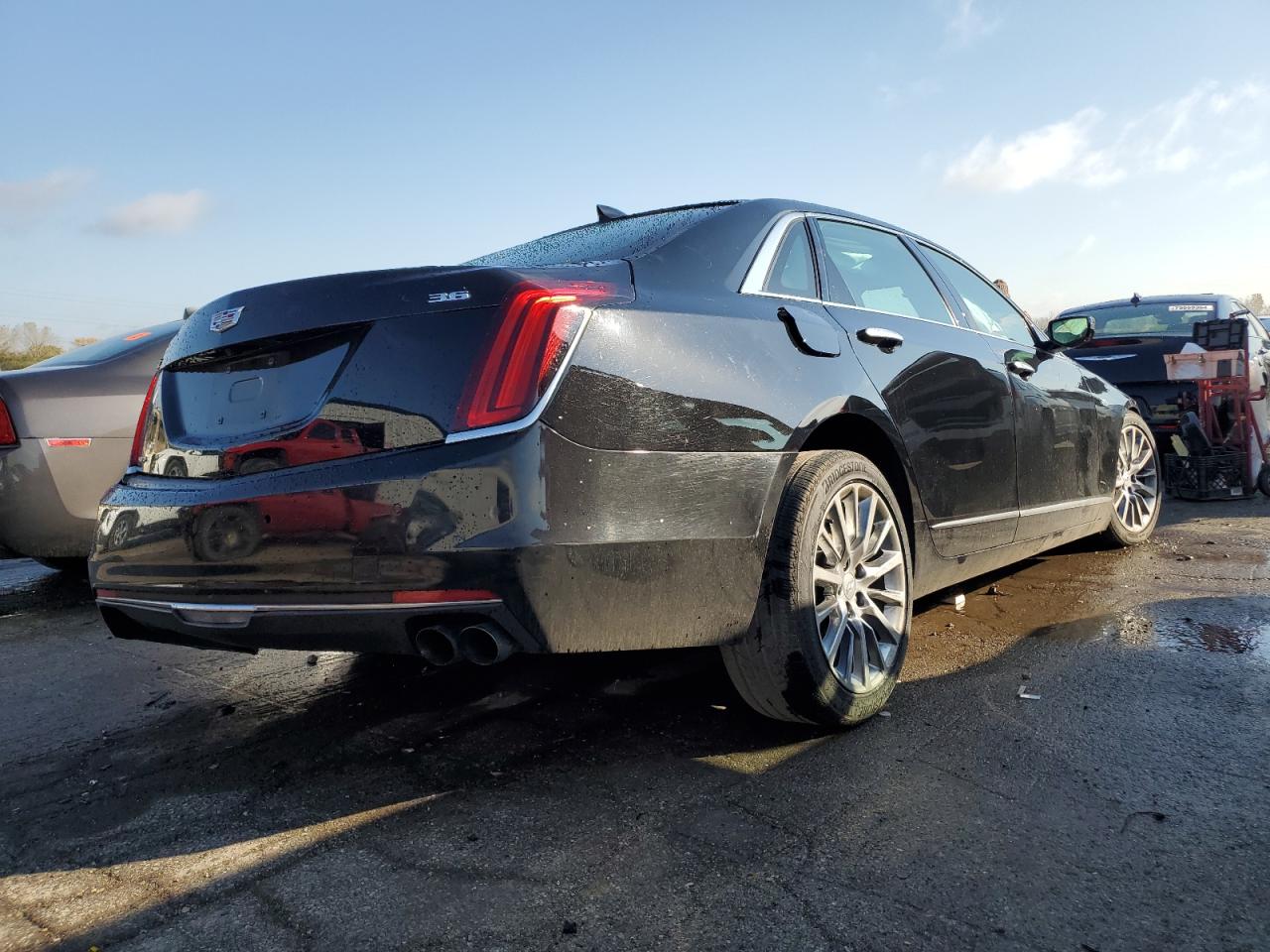 VIN 1G6KB5RS3JU144191 2018 CADILLAC CT6 no.3