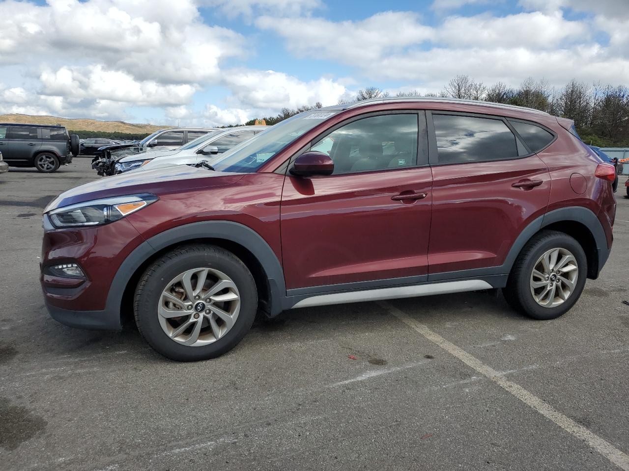 KM8J33A44HU468456 2017 HYUNDAI TUCSON - Image 1