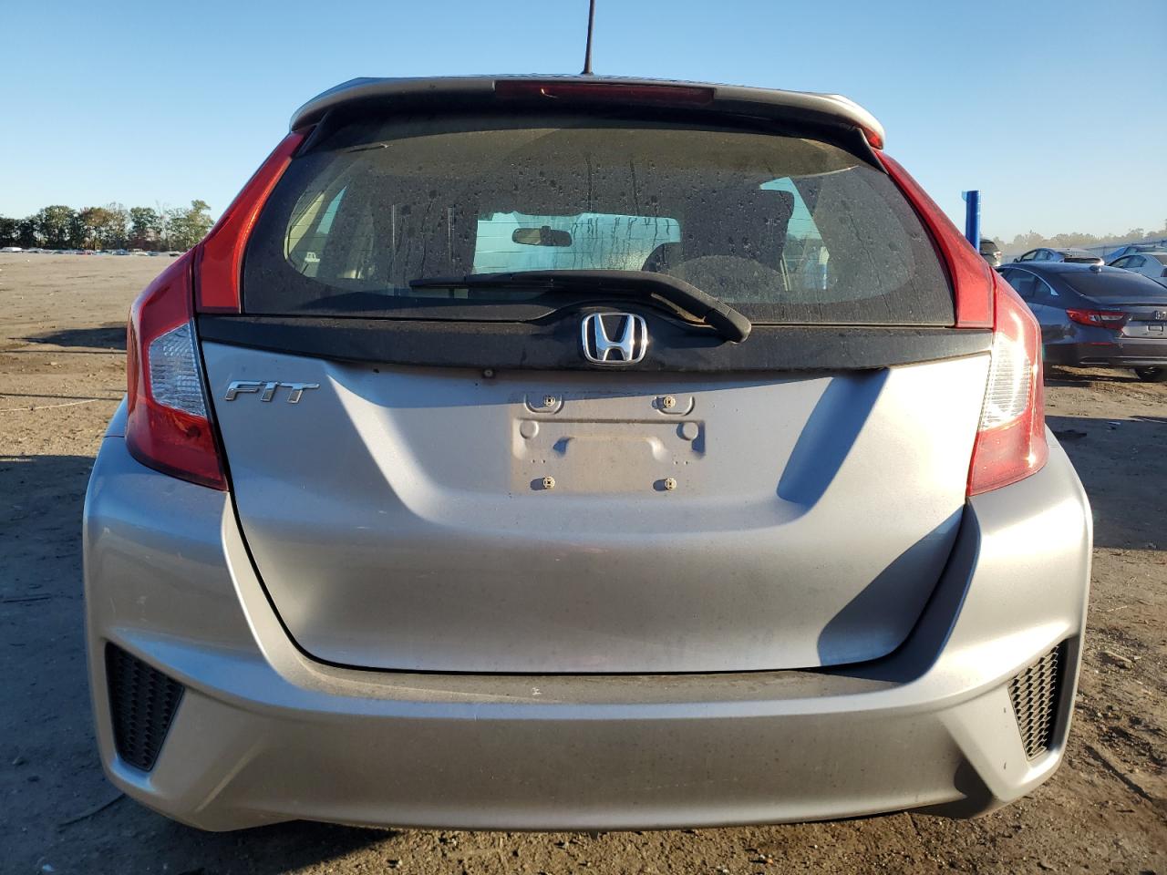 2017 Honda Fit Lx VIN: 3HGGK5G50HM704183 Lot: 76054664