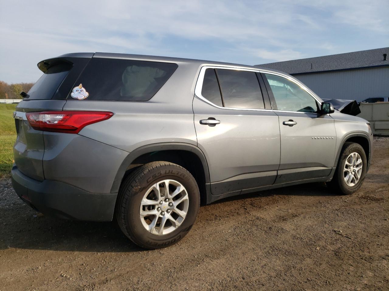 2018 Chevrolet Traverse - Image 3