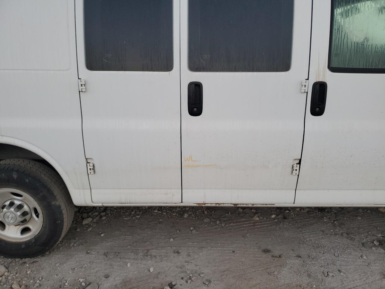 1GCWGAFF9G1242488 2016 Chevrolet Express G2500